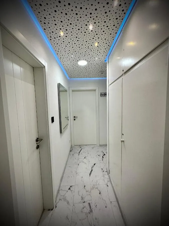 Deluxe - Apartment ' Andrei 2 ' - Neu In Neuburg An Der Donau Germany